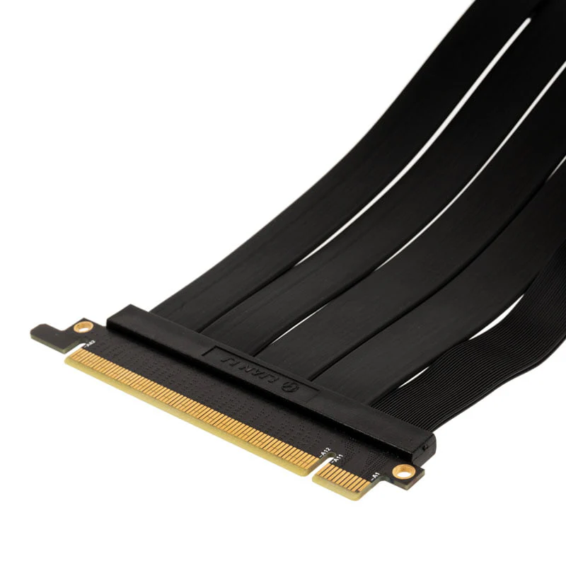 O11DXL-1X-4 Riser-Karte + PCI-Steckplatzabdeckung– PCIe 4.0– Schwarz