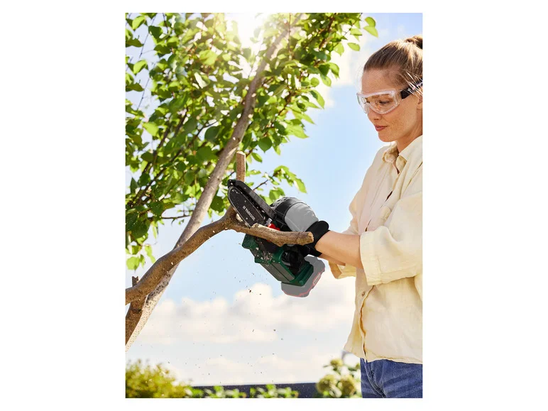 PARKSIDE® Mini-tronçonneuse à bois sans fil PGHSA 20-Li B1. 20 V