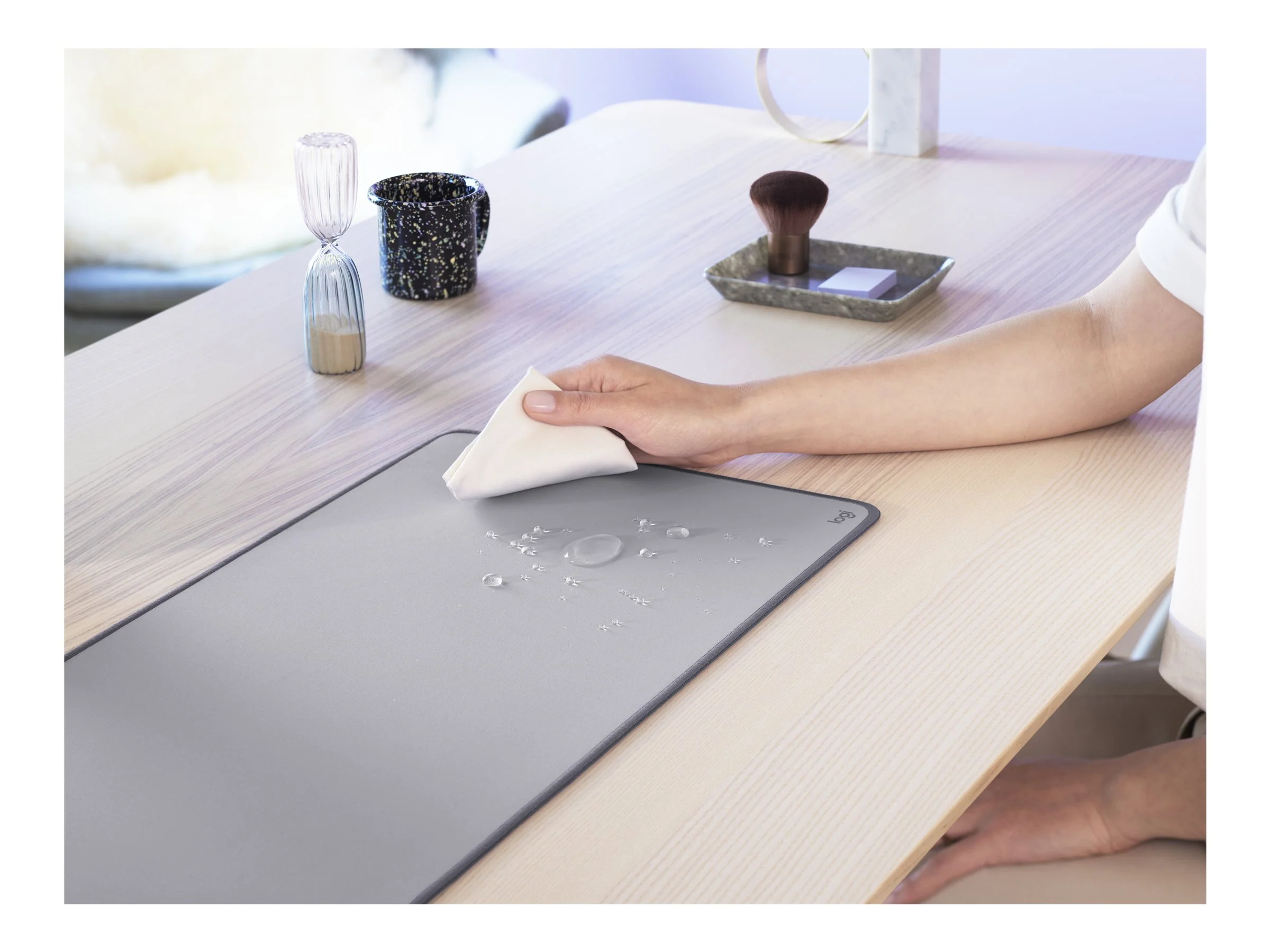 Logitech Schreibtischunterlage Studio Series Mauspad – Grau