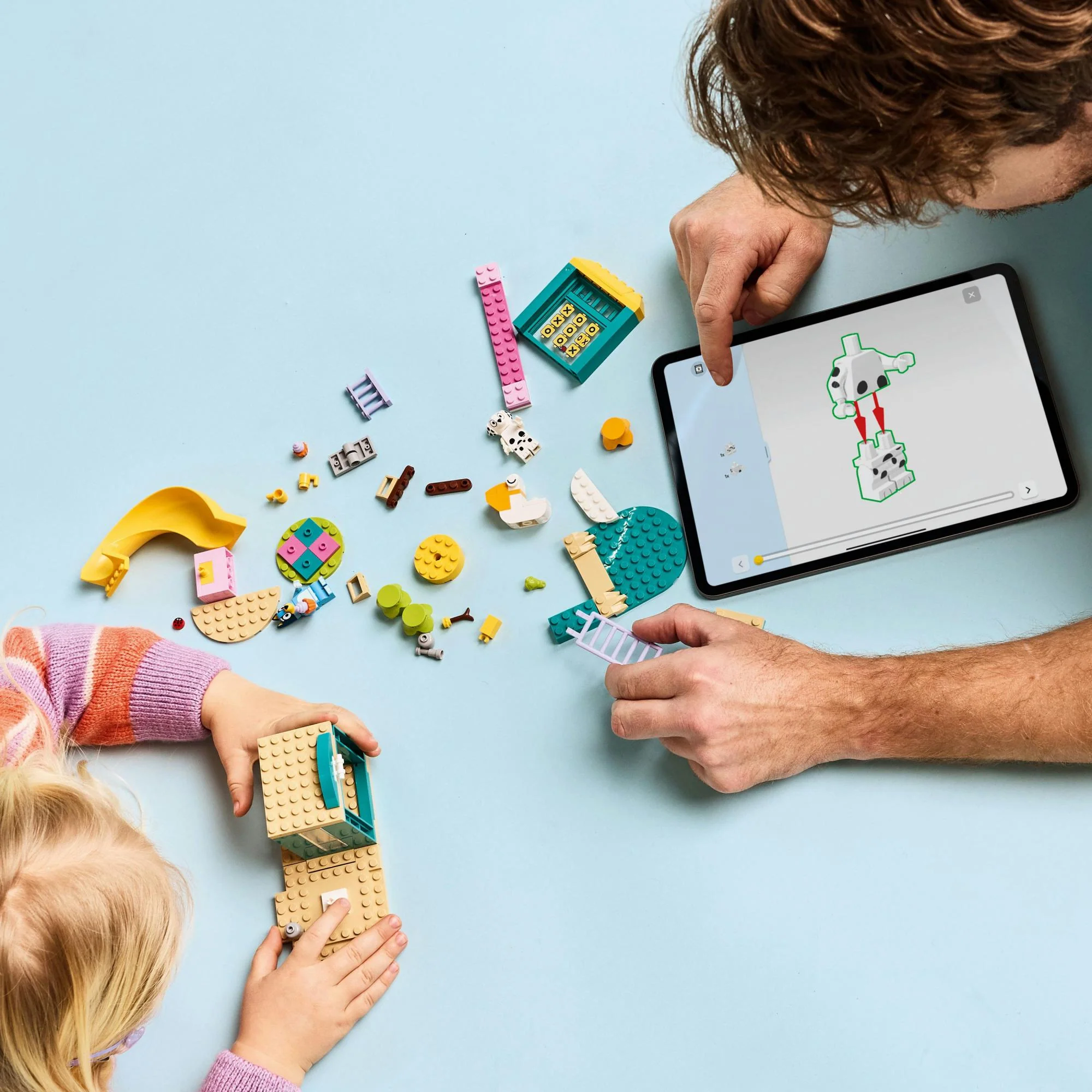 LEGO Bluey – Legepladsleg med Bluey og Chloe